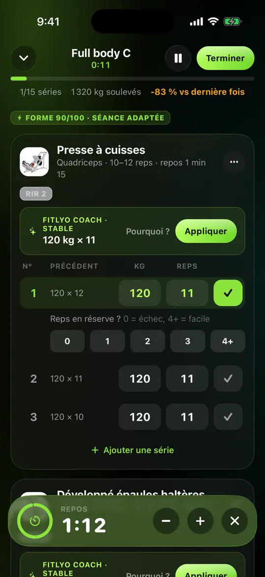 Séance de musculation en cours dans Fitlyo avec séries, charges et minuteur de repos
